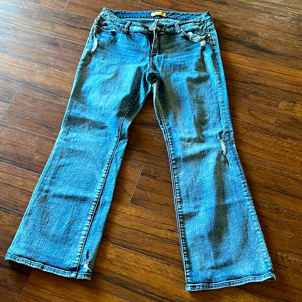 Seven distressed jeans, size 16 great condition